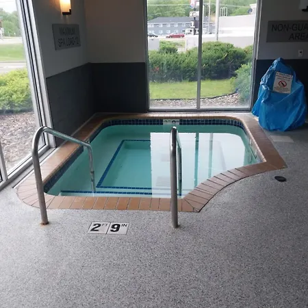Country Inn & Suites By Radisson, Platteville, Wi-3