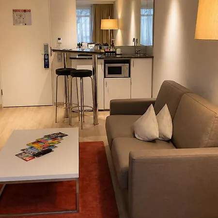 Dormero Hotel Fuerth-3