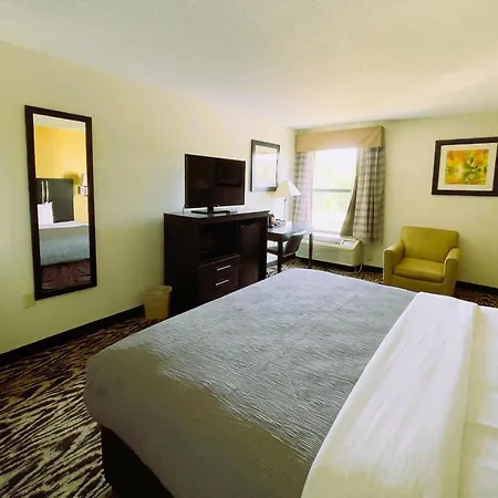 Quality Inn & Suites Clemmons I-40-3
