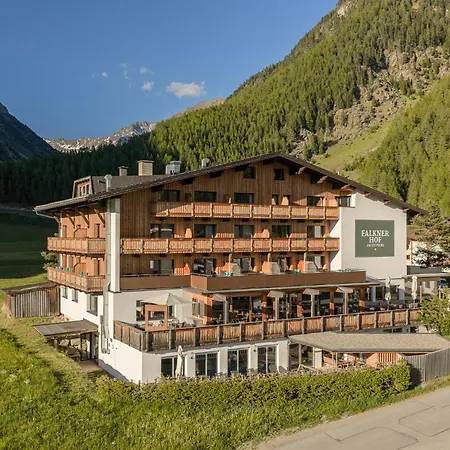 Hotel Falknerhof-3