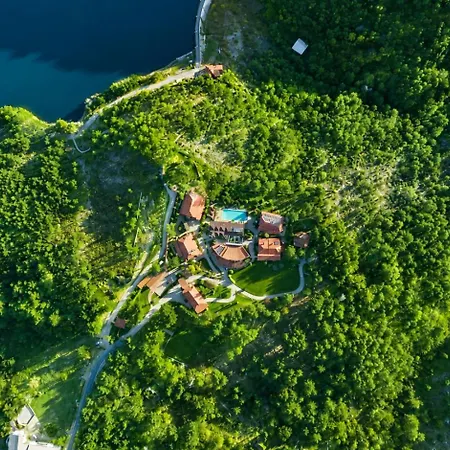 Aurora Resort & Spa-3