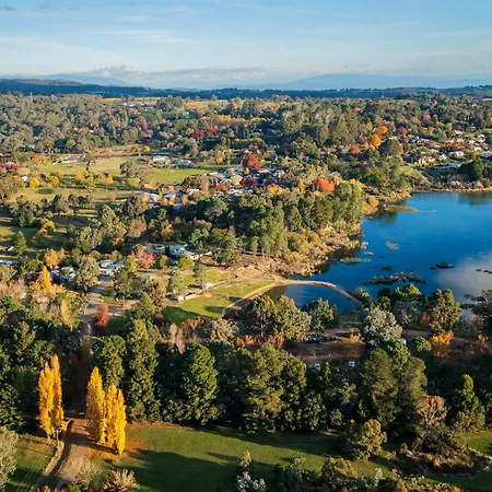 Beechworth Lake Sambell Caravan Park-2