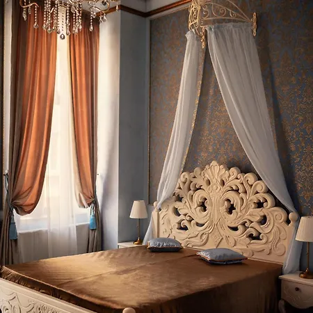 Belle Epoque Boutique (Adults Only)-2