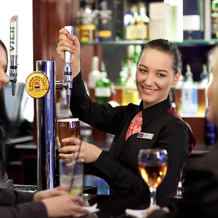Mercure Gloucester Bowden Hall Hotel-3