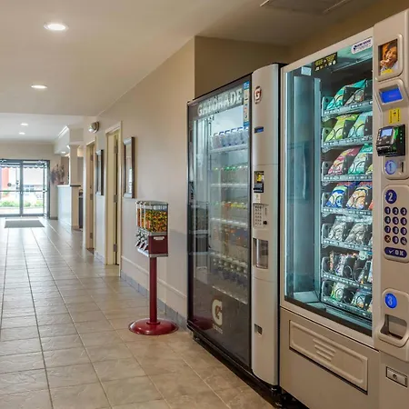 Amsterdam Inn & Suites, An Ascend Collection Hotel-3