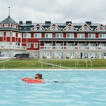 Grand Arctic Resort-3
