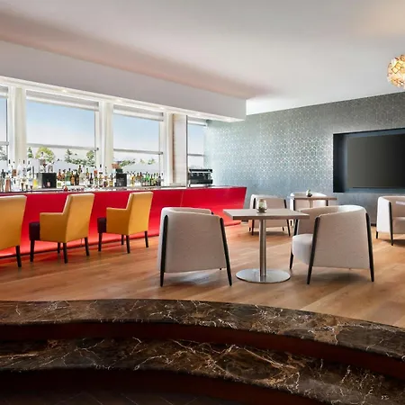 Sheraton Milan Malpensa Airport Hotel & Conference Centre-3