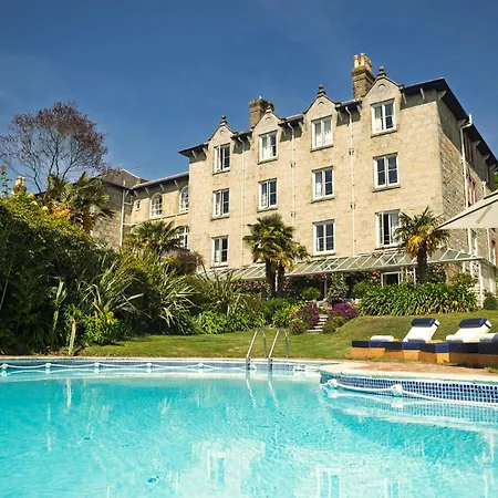 The Royal Hotel-2