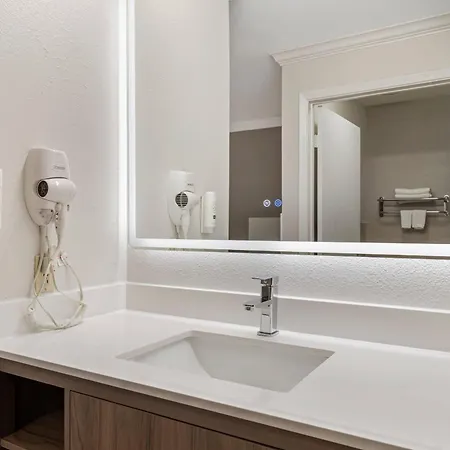 Quality Inn & Suites Beaumont-3