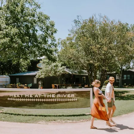 Melrose River Club Resort-2