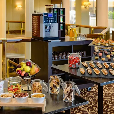 Moevenpick Hotel Geneva-2
