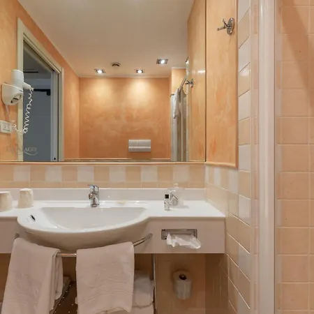 Hotel Rivalago-2