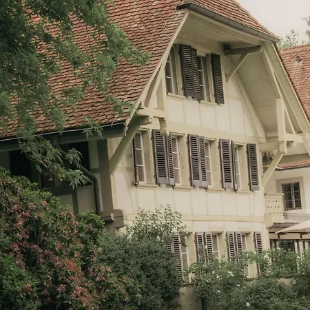 Hotel Schloss Huenigen-3