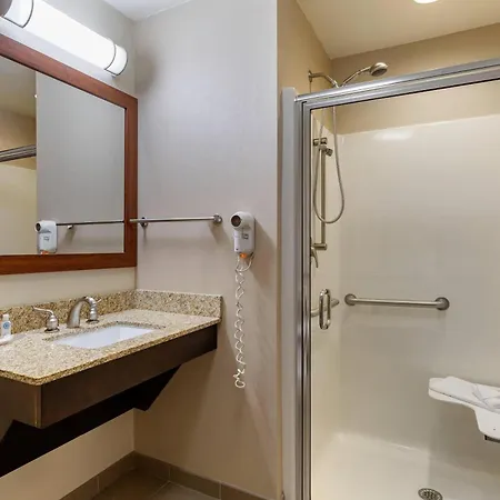 Comfort Inn Aikens Center-3