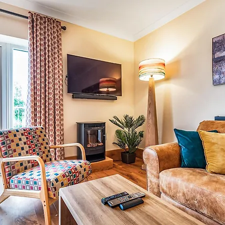 Flaxton Meadows Luxury Lodges-3