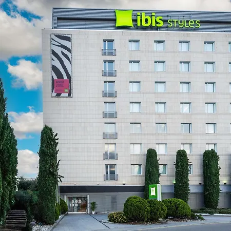 Ibis Styles Barcelona Sant Joan Despi-3