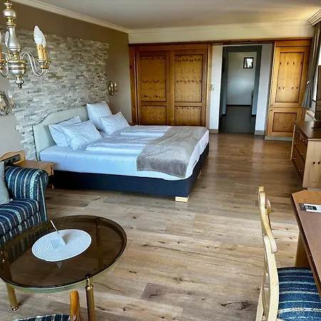 Parkhotel Tannenhof-2