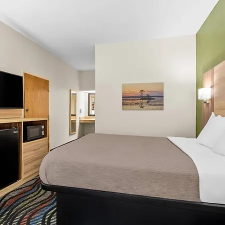 Quality Inn Walterboro I-95-3