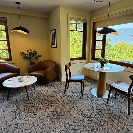 Artisan Suites On Bowen-3