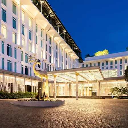 Ramada Plaza By Wyndham Chao Fah Phuket-3
