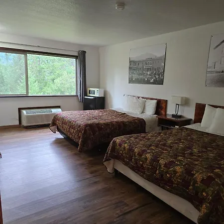 Rimrock Lodge Llc-2