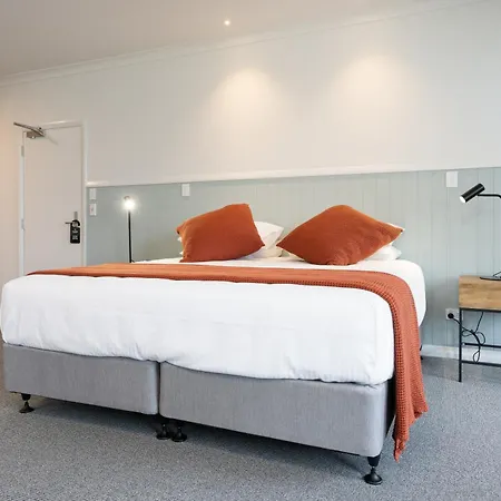 Sands Of Kawhia Hotel-2