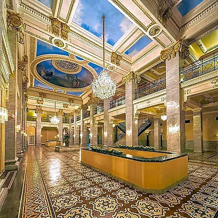 Hotel Bentley-3
