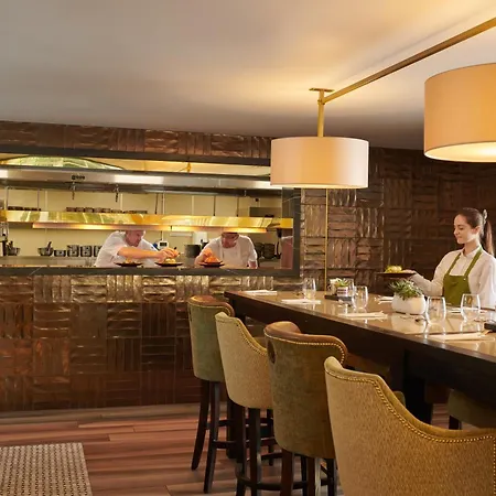 Grand Central Hotel Belfast-3