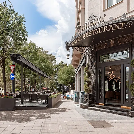 Hotel Balkan-3