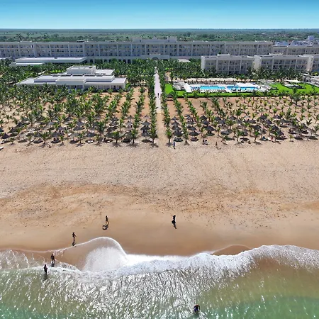 Hotel Riu Baobab-3