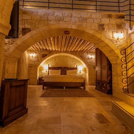 Seraphim Cave Suites & Spa-3
