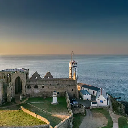 Hostellerie De La Pointe Saint-Mathieu - Spa & Restaurant-3