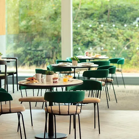 Holiday Inn Manchester Airport T2 By Ihg-3
