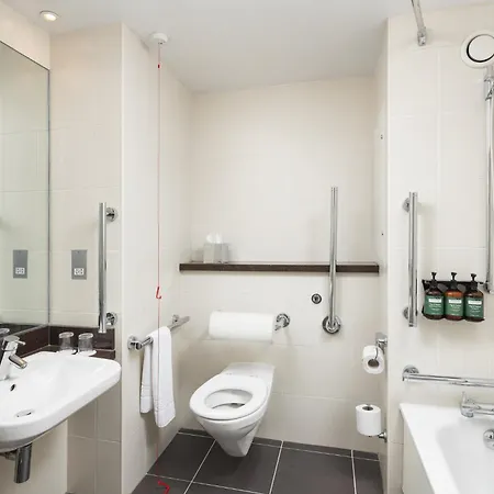 Crowne Plaza London Ealing By Ihg-2