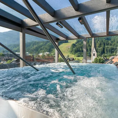 Hotel Samerhof - Wellness, Rooftop Whirlpool & Kostenloses Skidepot-3