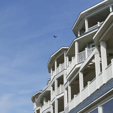 Madison Beach Hotel, Curio Collection By Hilton-2