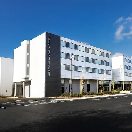 Heston Hyde Hotel-2
