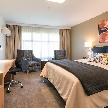 Distinction Hamilton Hotel & Conference Centre-2