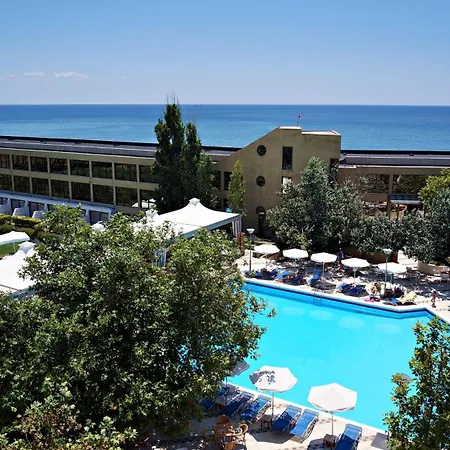 Alexander Beach Hotel & Spa-3