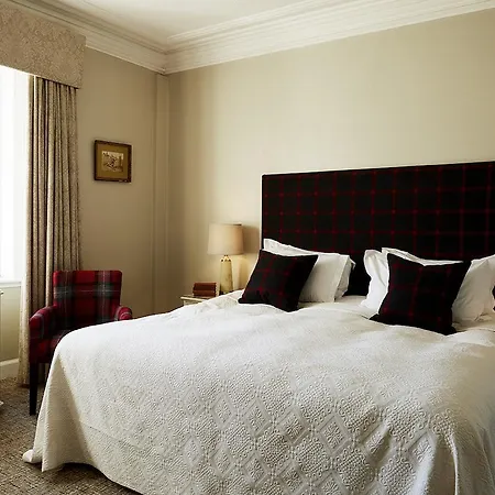 Kinloch Lodge Hotel And Restaurant-2