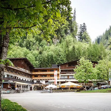 Das Naturhotel die Eng-2
