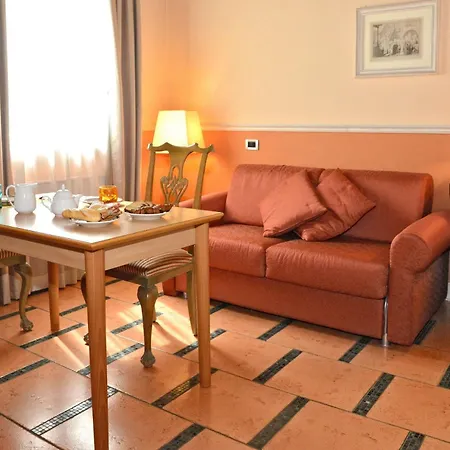 Hotel Ponte Di Rialto-2