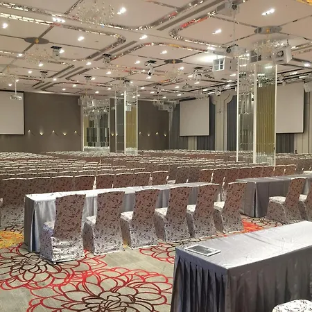 Platinum Hotel-2