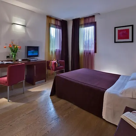 Annia Park Hotel Venice Airport-3