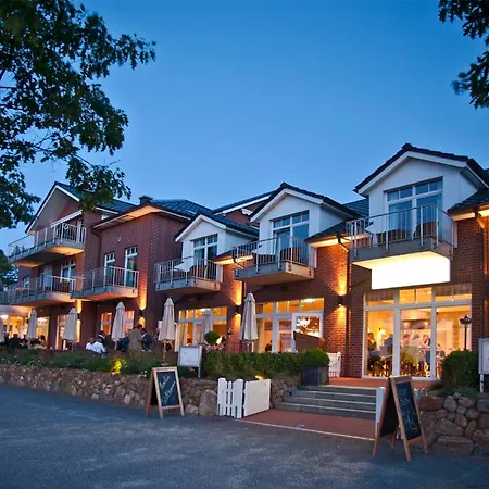 StrandHotel Seeblick, Ostseebad Heikendorf-3