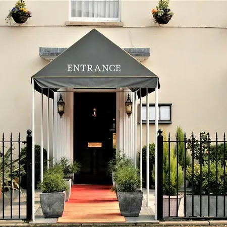 Le Bouchon Brasserie & Hotel-3