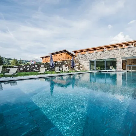 Sporthotel Floralpina-2