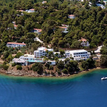 Cape Kanapitsa Hotel & Suites-2