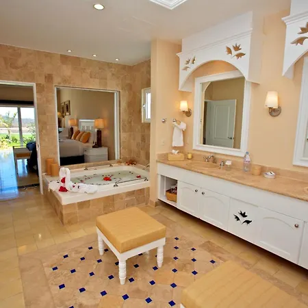 Pueblo Bonito Emerald Luxury Villas & Spa All Inclusive-3