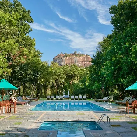Hotel Sigiriya-2